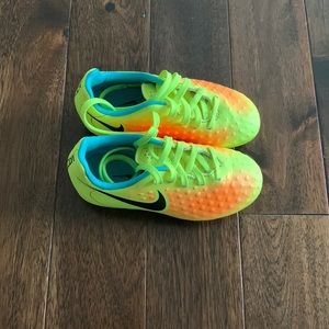Nike Magista boys cleats size 10c (young kids)